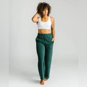 •Medium Pine Telluride Fleece Wide Leg Pants by Zyia•